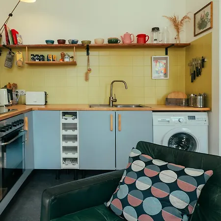 Feel Good - Zentrale 65qm Design Im Zittauer Gebirge - Bahnhofsnah In Ruhiger Lage 아파트 *